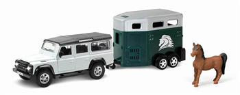 Land Rover Defender 110 with Horse box